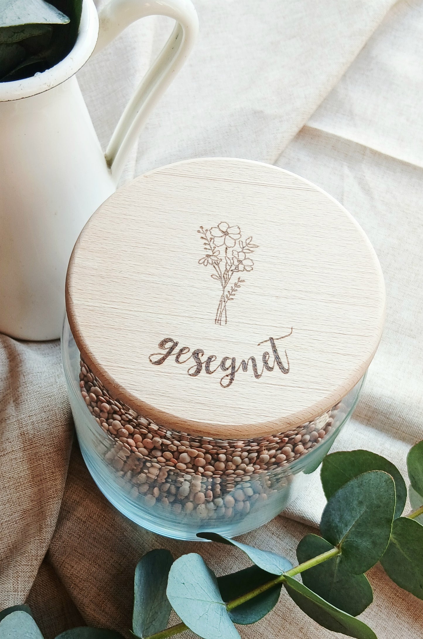 Vorratsglas mit Holzdeckel "gesegnet" + Blumenstrauß