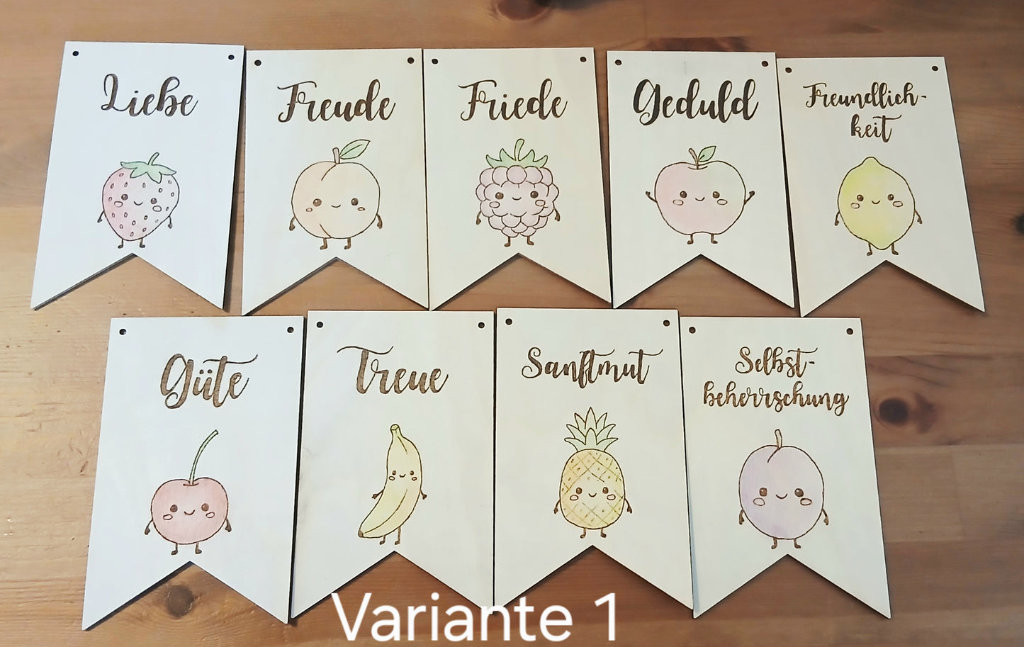 Wimpelkette aus Holz fürs Kinderzimmer I Frucht des Geistes I Galater 5, 22-23