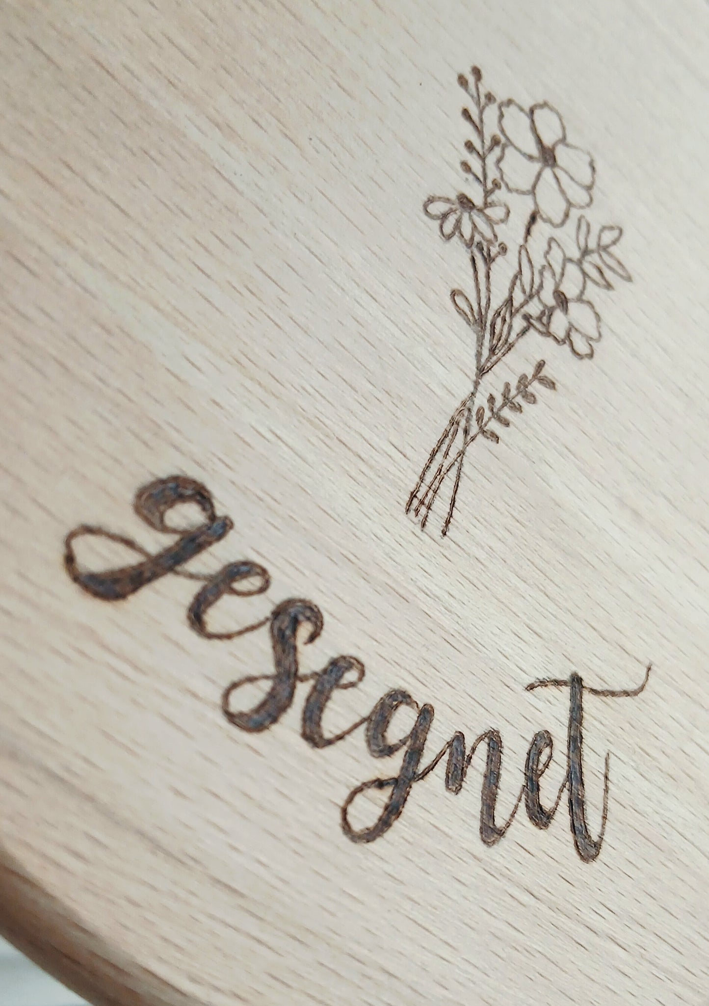 Vorratsglas mit Holzdeckel "gesegnet" + Blumenstrauß